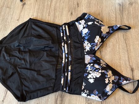 Badeanzug Gr. 50/52 Neu mit Etikett, Sommer, Strand, Schw...