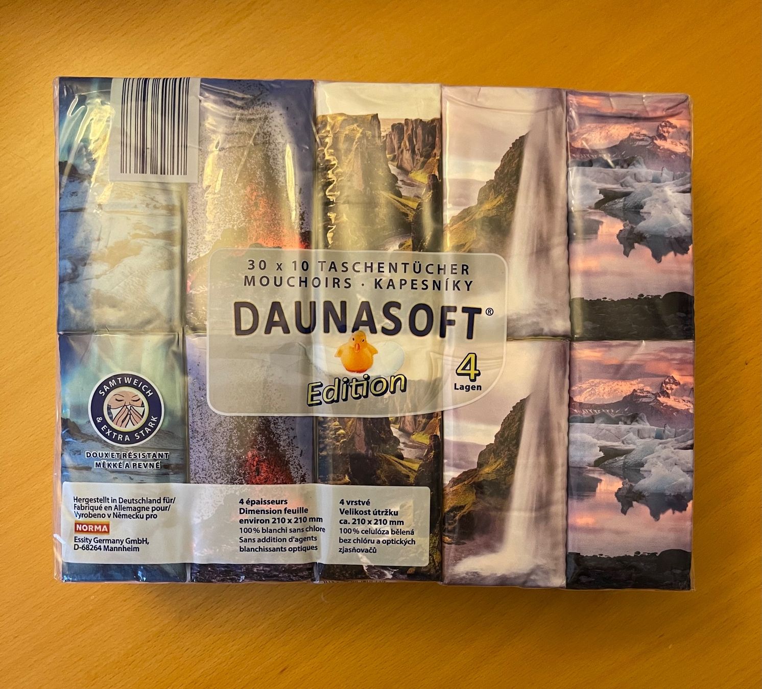 Altro in  Abbigliamento & Accessori: 4 grosse Packungen Papiertaschentücher mit schönen Motiven – Nuovo e nell'imballaggio originale da Basel venduto da Seifehuesli 4