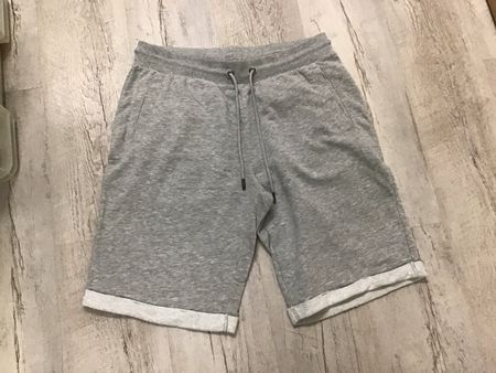 Herren Shorts Grau Grösse M guter Zustand