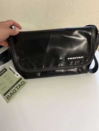 FREITAG F41 HAWAII FIVE-O IN SCHWARZ NEU