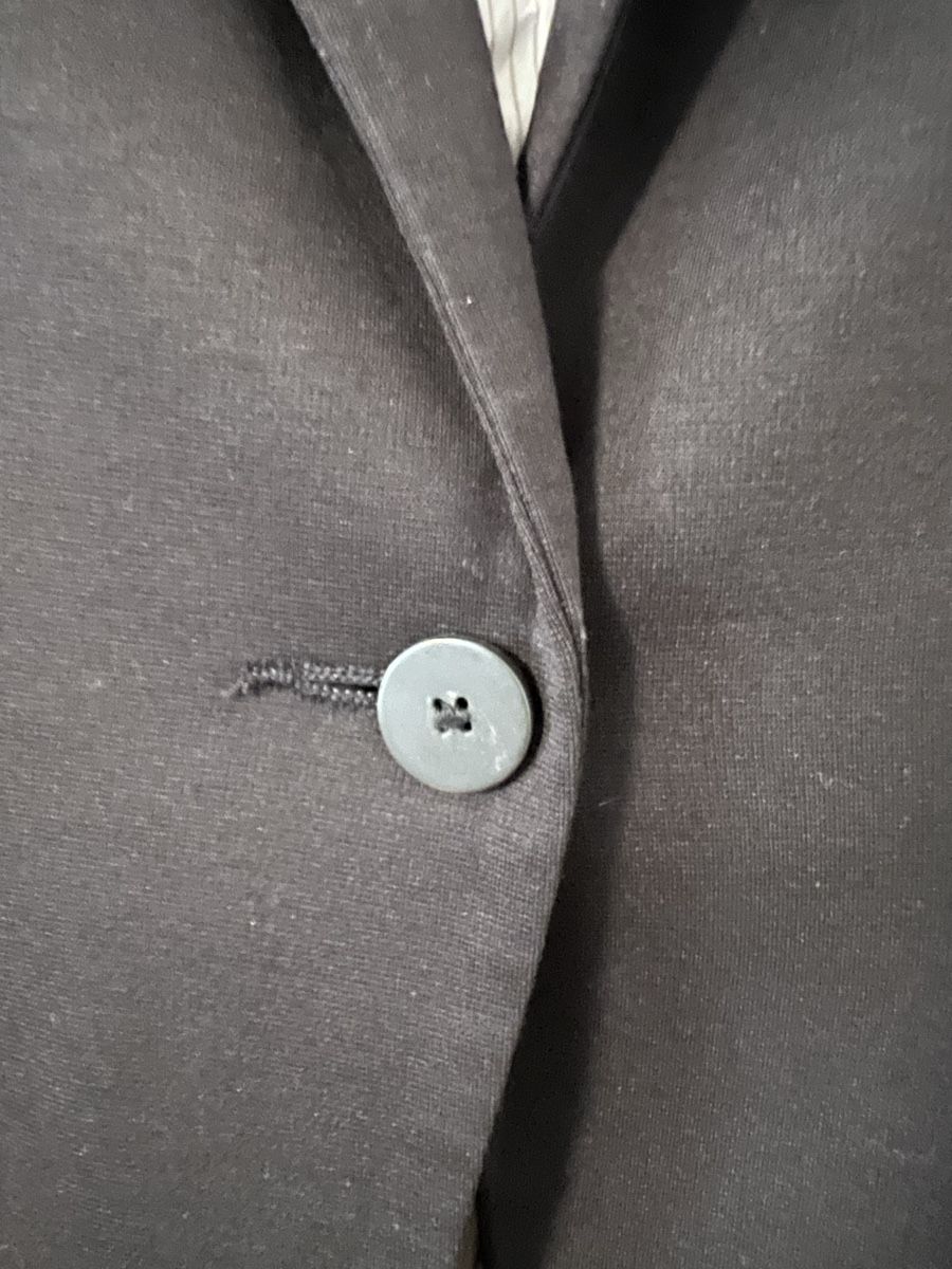 H&M Completi & Tailleur: H&M Blazer schwarz (Gr. 40) – Usato da Winterthur venduto da mel_wy 2