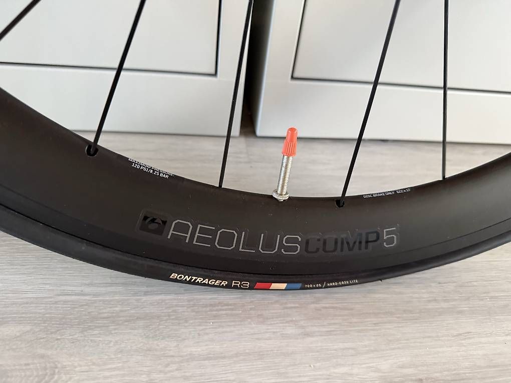 Pneumatici & Ruote complete: Vend paire de Roues Bontrager AEOLUSCOMP5 Disc – Usato da Cernier venduto da jo1069 1
