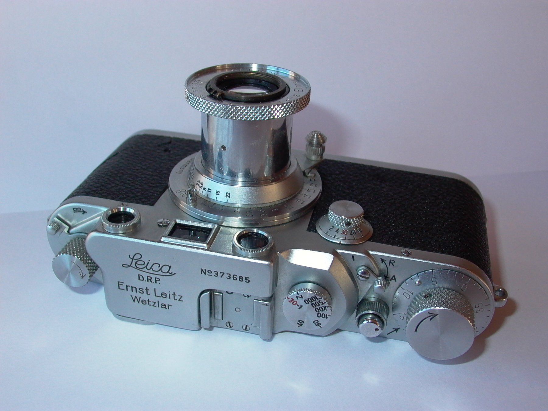 Leica Fotocamera: LEICA IIIC tendina rossa – Usato da Calpiogna venduto da maloernox 2