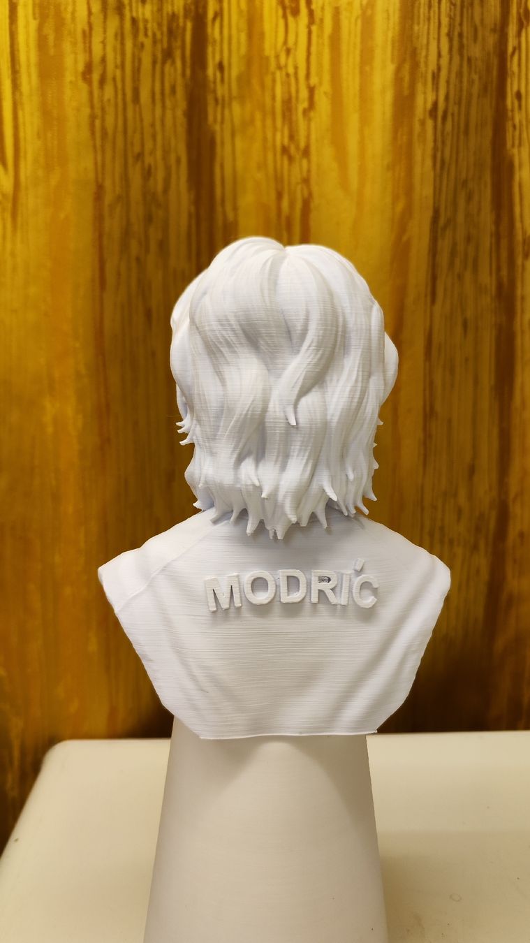 Skulpturen & Statuen: Luka Modric Büste 20cm – Neu (gemäss Beschreibung) aus Zürich von turbopuz 3