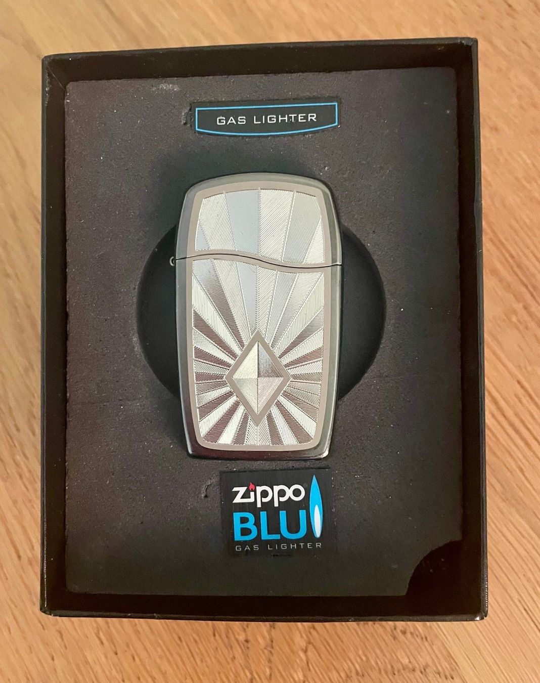 Zippo Accendini: Briquet ZIPPO BLU – Nuovo e nell'imballaggio originale da Courroux venduto da mfl_swq9 4