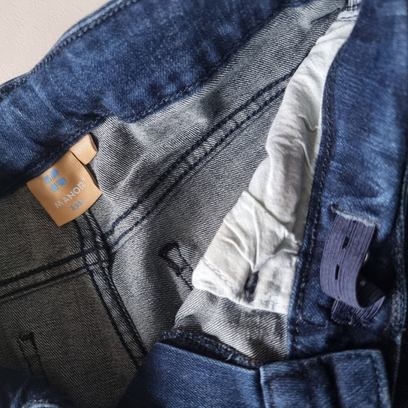 Manor Pantaloni: Tolle Jeans von Manor Gr. 158/164 – Usato da Arth venduto da Africa44 6
