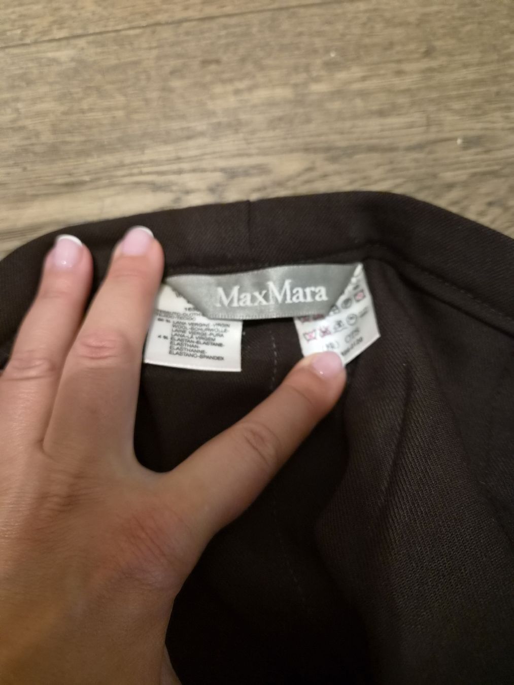 Max Mara Pantalons: max mara pantalon  – D'occasion à Genève par ana_z8yn 2