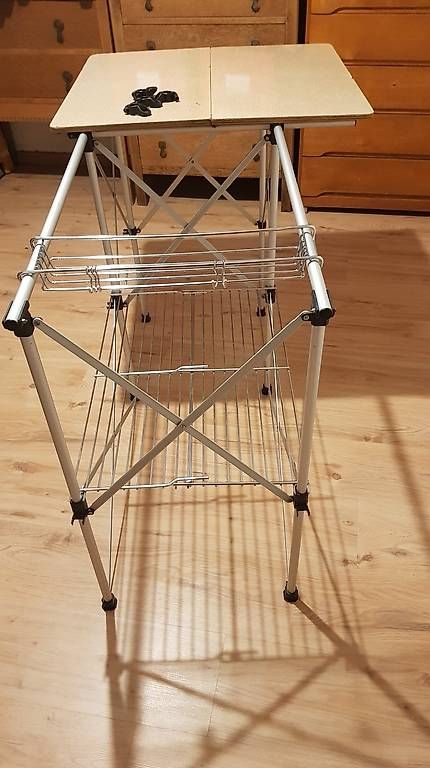 Cucine complete: Support de réchaud de camping avec plan de travail – Usato da Genthod venduto da sol_pl8m 1