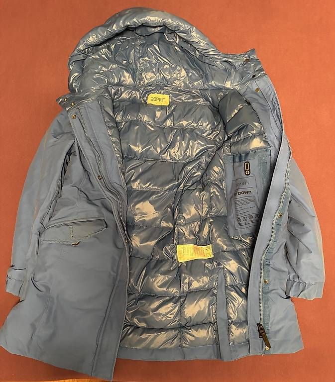 Mäntel: Esprit Wintermantel Gr. S – Gebraucht aus Zürich von red_h9rs 1