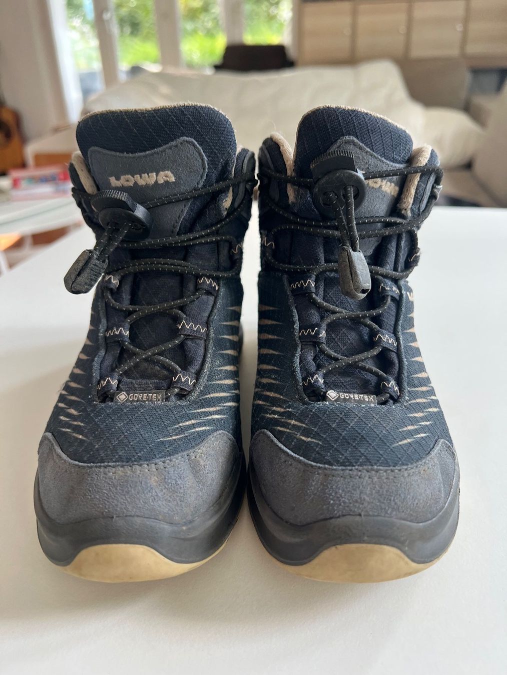 Lowa Scarpe da uomo: Wanderschuhe Lowa, Grösse 31 – Usato da Rifferswil venduto da nanazola 1