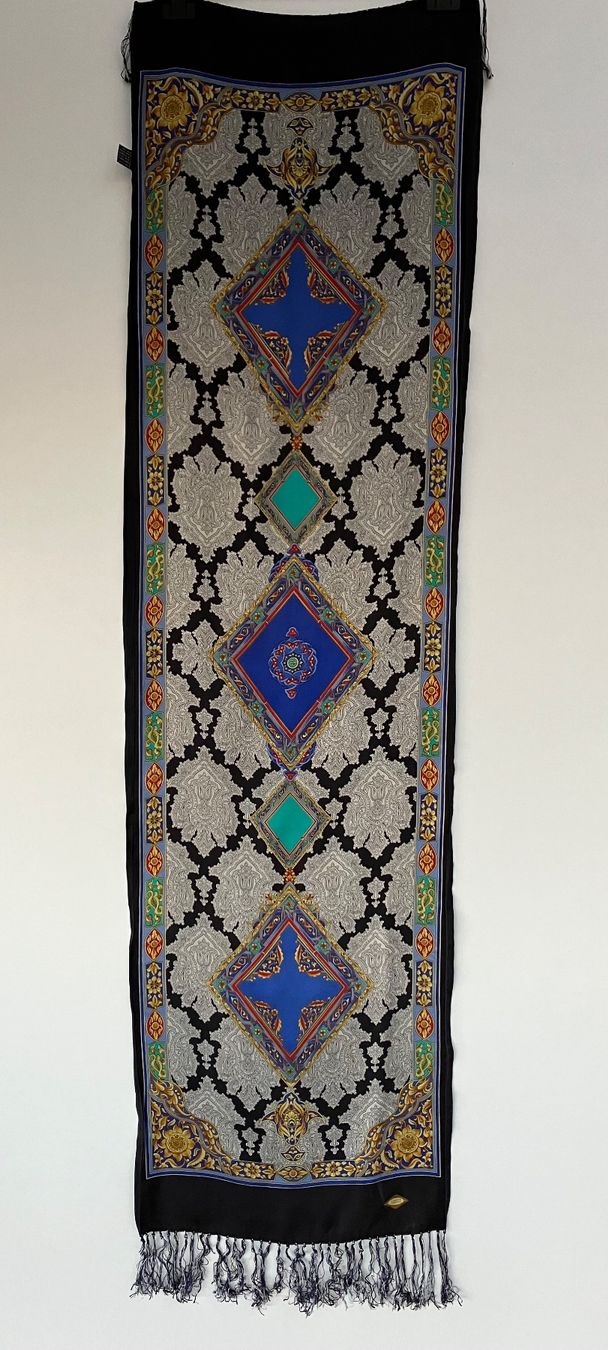 Versace Foulard & Sciarpe: Atelier Versace Seide Schal – Usato da Unterägeri venduto da Jutka_04 1