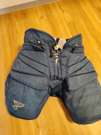 Eishockey CCM Pro Goaliehose Carter Hutton St.Louis Blues