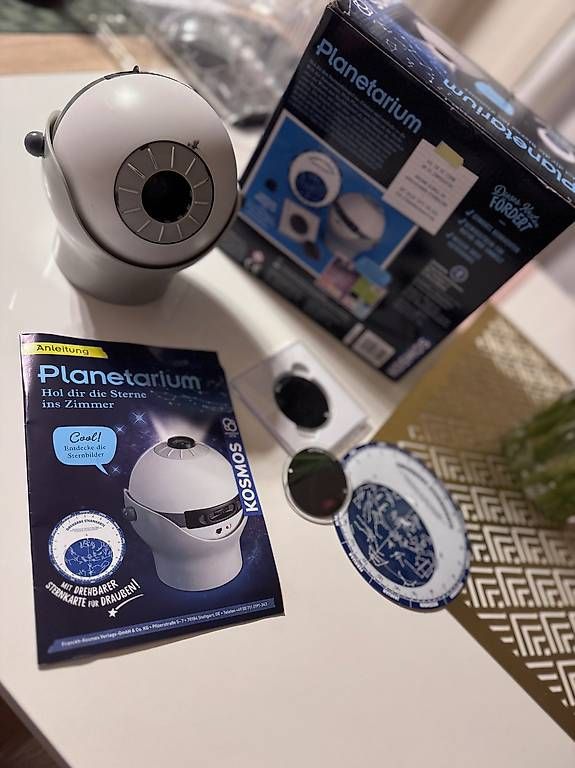 Giocattoli: Planetarium – Usato da Nyon venduto da Ailisha