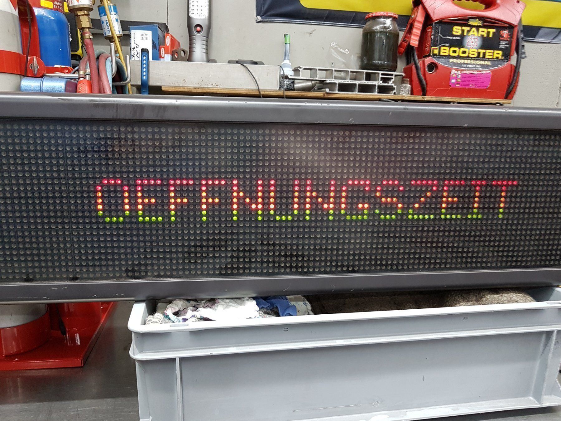 Monitor: LED Laufschriftanzeige – Usato da Künten venduto da Soku3 8