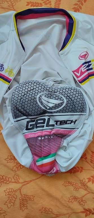 Mute per immersioni: Combinaison de cicliste femme  – Usato da Carouge GE venduto da mar_9cj6 4