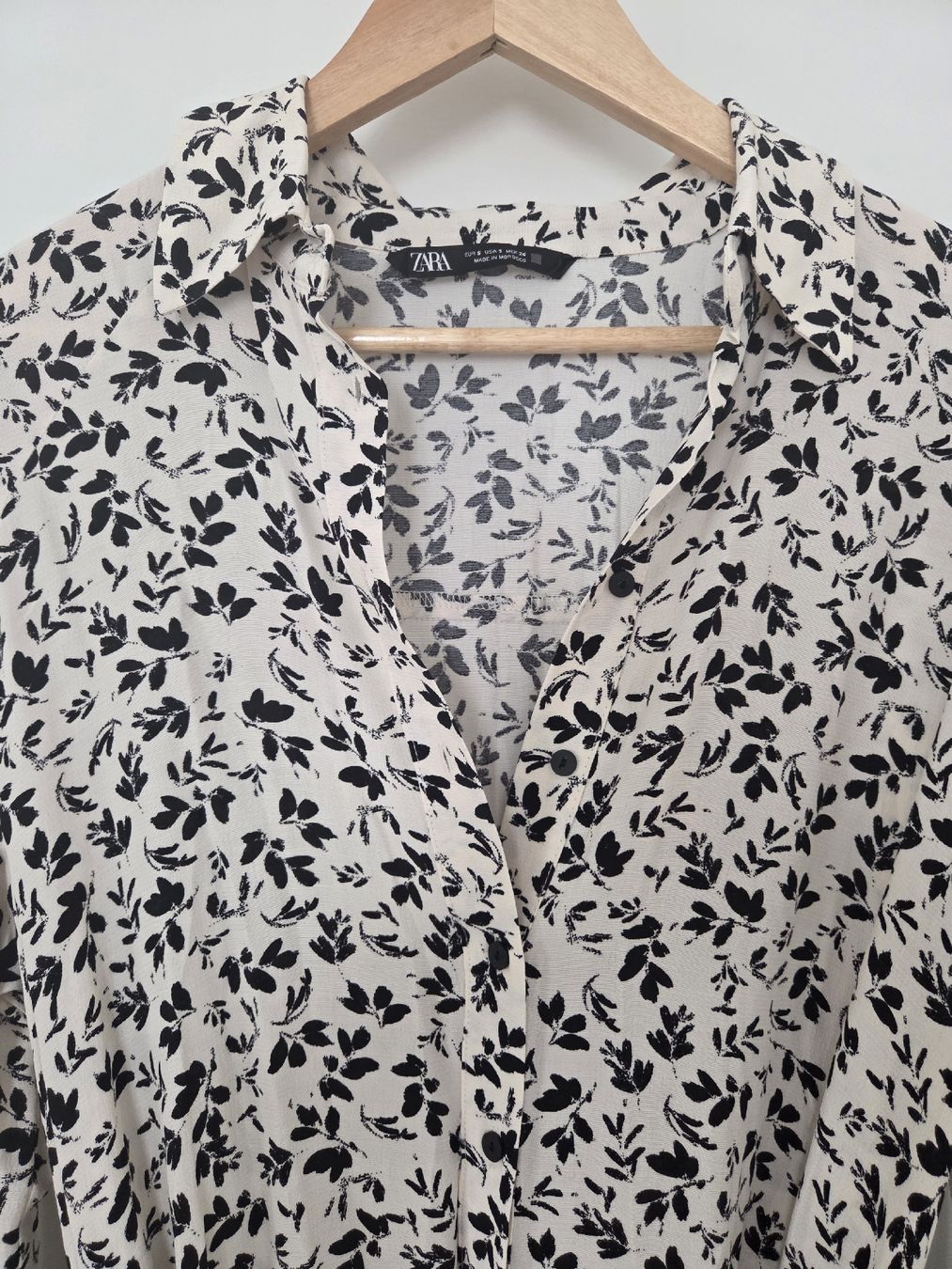 Zara Vestiti: Kleid mit Blumenmuster - ZARA Gr. S – Nuovo (secondo la descrizione) da Zürich venduto da vec_6r9d 1