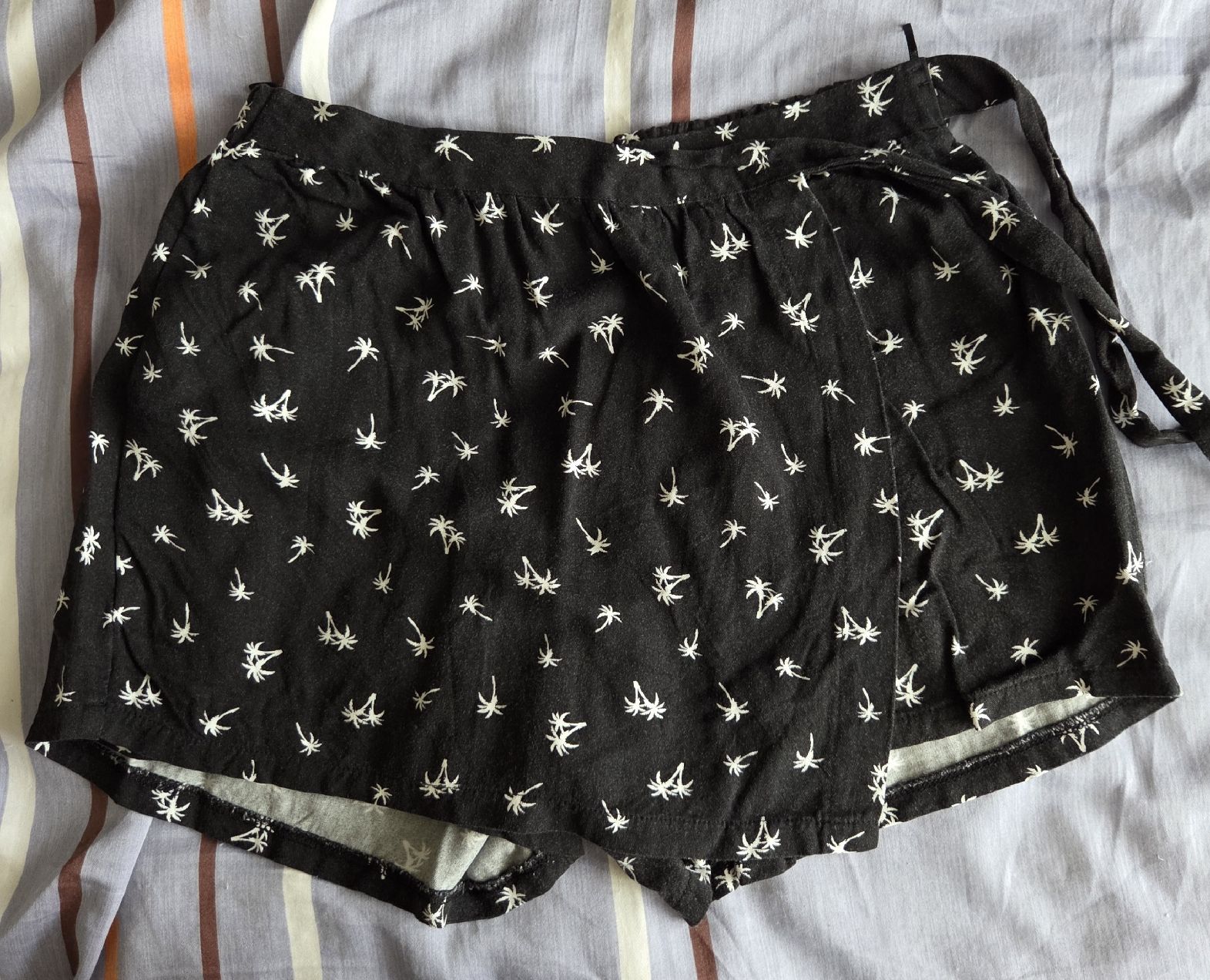 Pantaloni: Hosenrock Gr.170 – Usato da Aadorf venduto da JFPS 1