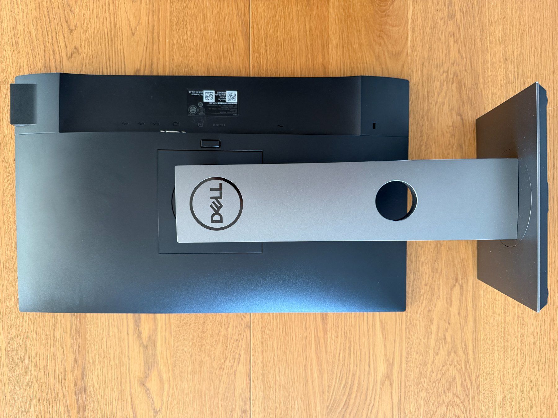 Dell Monitor: 3 x Ecrans DELL P2219H - 21.5" – Usato da Founex venduto da MaevaMatahi 4