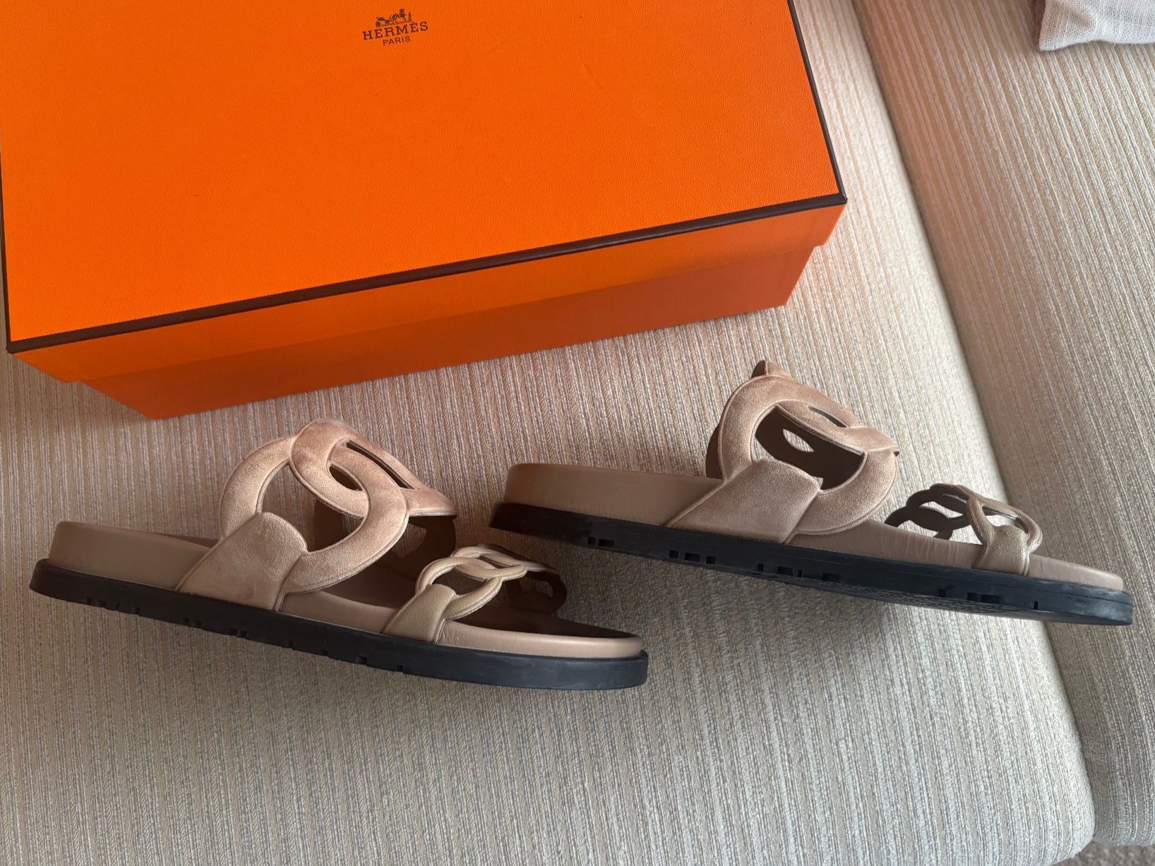 Hermès Chaussures femmes: HERMÈS Extra (Gr. 36.5) in beige sable – D'occasion à Zürich par Landhausfan 2