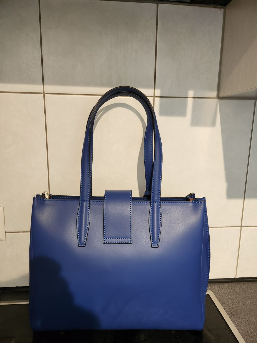 Roberto Cavalli Taschen für Damen: Roberto Cavalli Ledertasche – Neu (gemäss Beschreibung) aus Kefikon TG von Livline 1