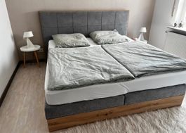 Boxspringbett mit Stauraum