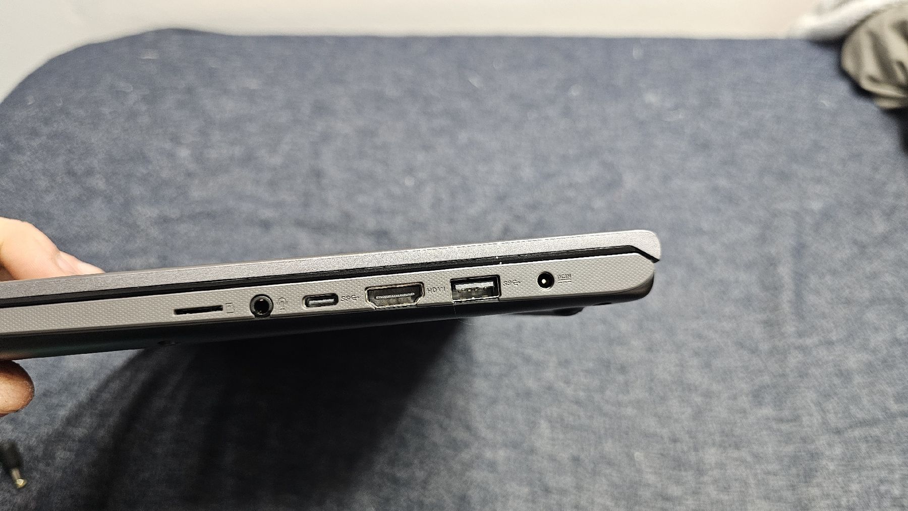 Asus Notebook: Asus Vivobook Laptop Zustand – Nuovo (secondo la descrizione) da Ehrikon venduto da noa_vyp5 4