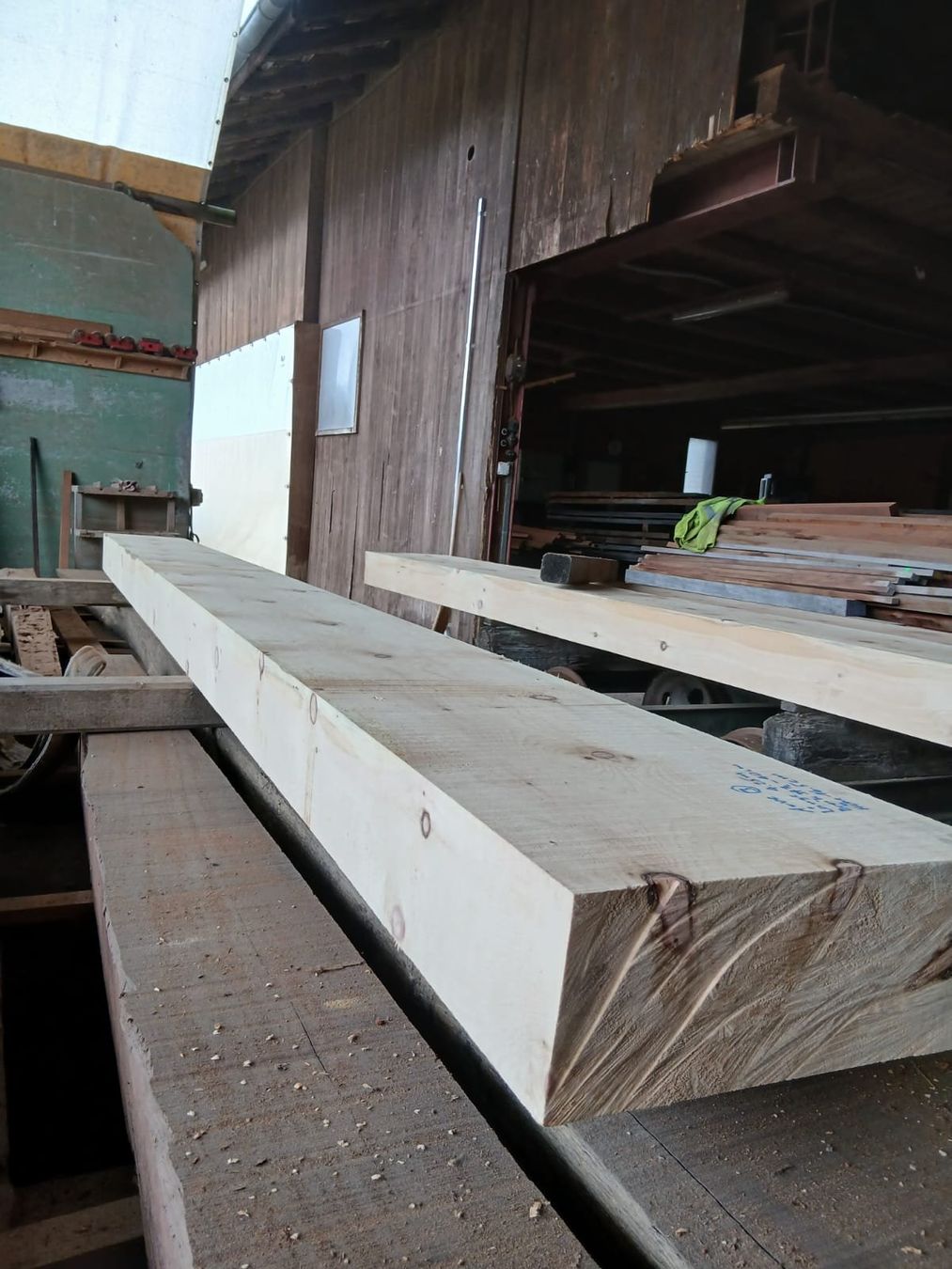 Articoli in legno: Arve Holz Balken nr. 3 – Nuovo (secondo la descrizione) da Hasle LU venduto da Arag08 2