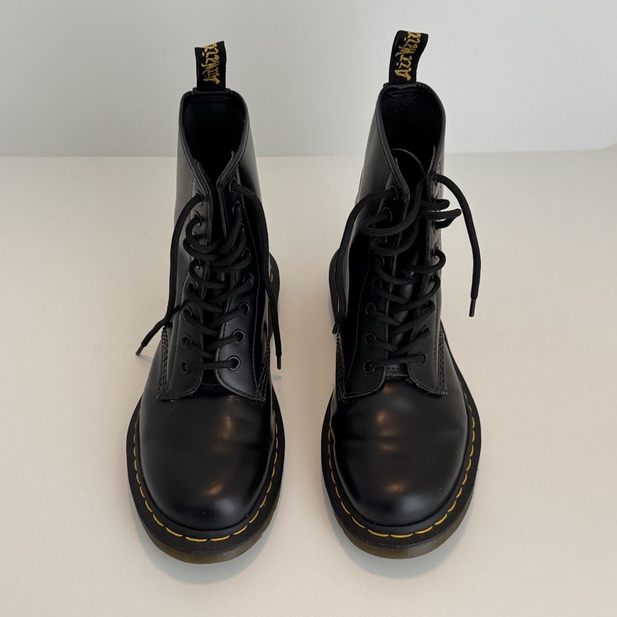 Dr. Martens Scarpe da uomo: Dr. Martens 1460 boots – Usato da Goldach venduto da elijah2000 2
