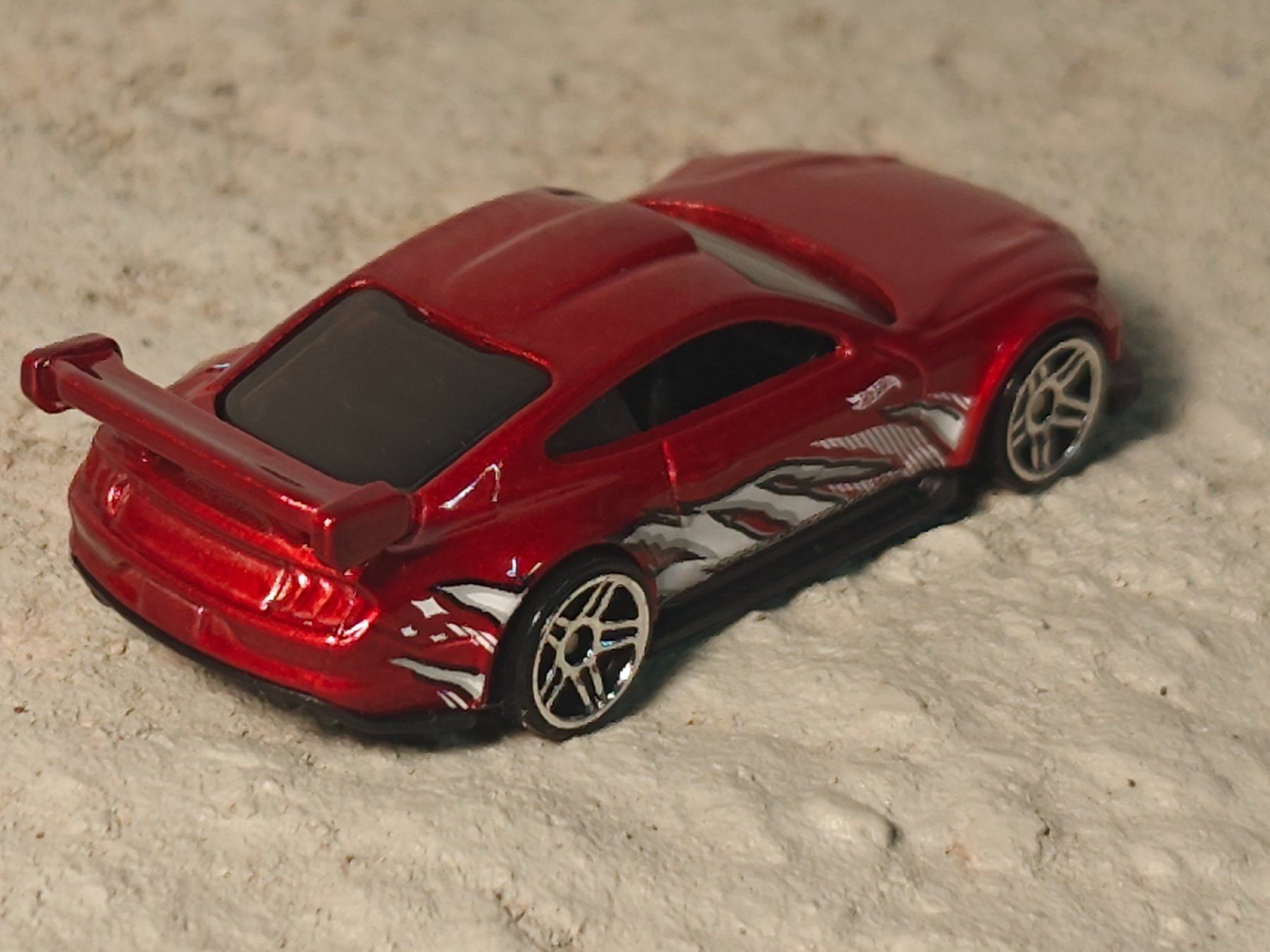 Hot Wheels Modellautos: Hot Wheels Custom '18 Ford Mustang GT – Neu (gemäss Beschreibung) aus Flaach von ste_7cwf 2