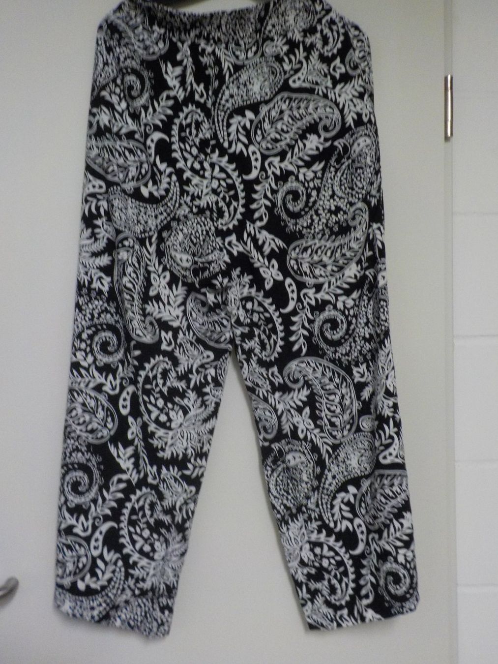 Pantaloni: Sommerhose (34) – Nuovo (secondo la descrizione) da Muri b. Bern venduto da Silberdolphin