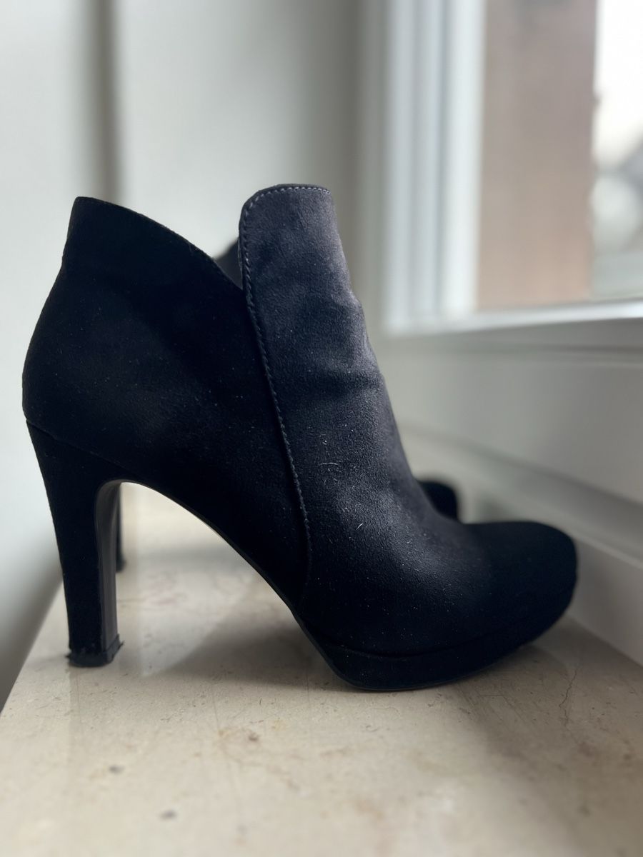 Tamaris Scarpe da donna: Tamaris booties 37 size – Usato da Basel venduto da kar_5fvf 2