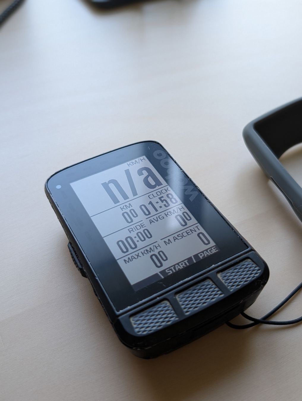Ordinateurs & app. de mesure: Wahoo Elemnt Roam V1 cycling computer with case - CHEAP – D'occasion à Pully par krisnay 2