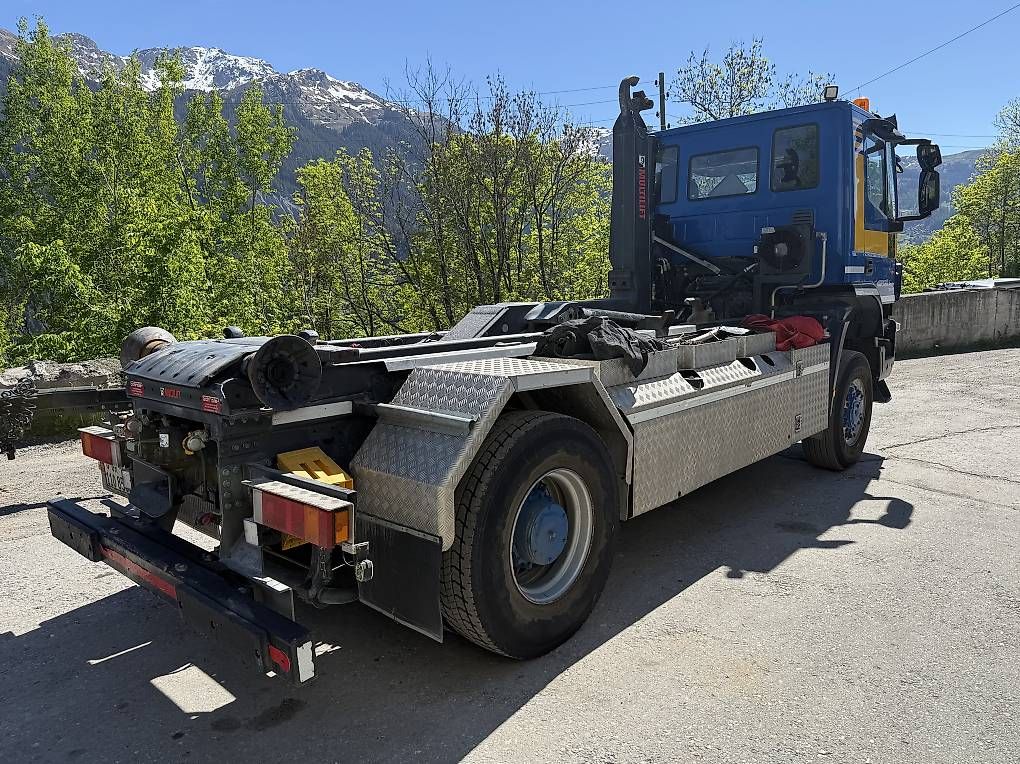Autocarri: 4x4 Hakengerät – Usato da St. Peter venduto da all_6s9l 2