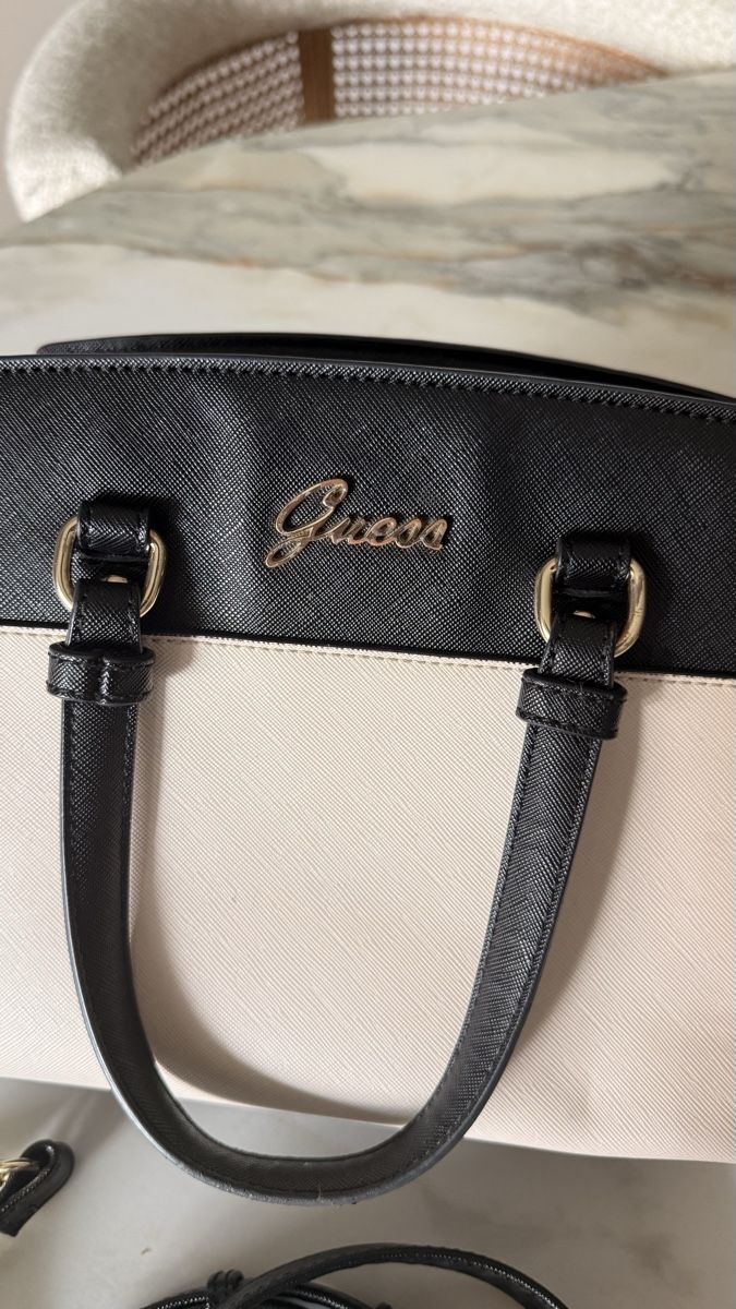Guess Taschen für Damen: Guess Tasche – Gebraucht aus Döttingen von SenKirman 2