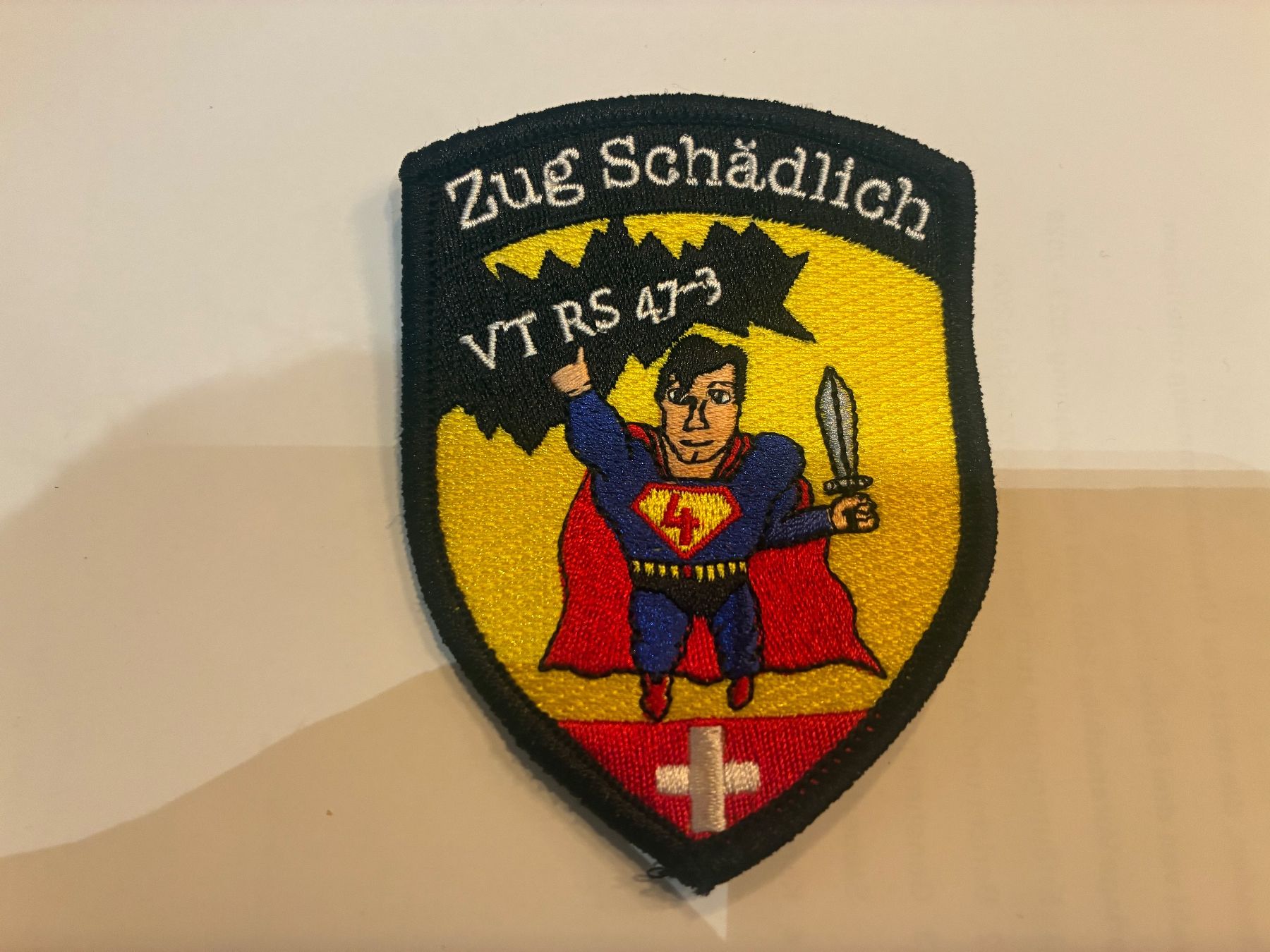 Schweizer Armee Placchette & Badge: Badge Zug Schädlich VT RS 47-3 – Usato da Oberiberg venduto da stab