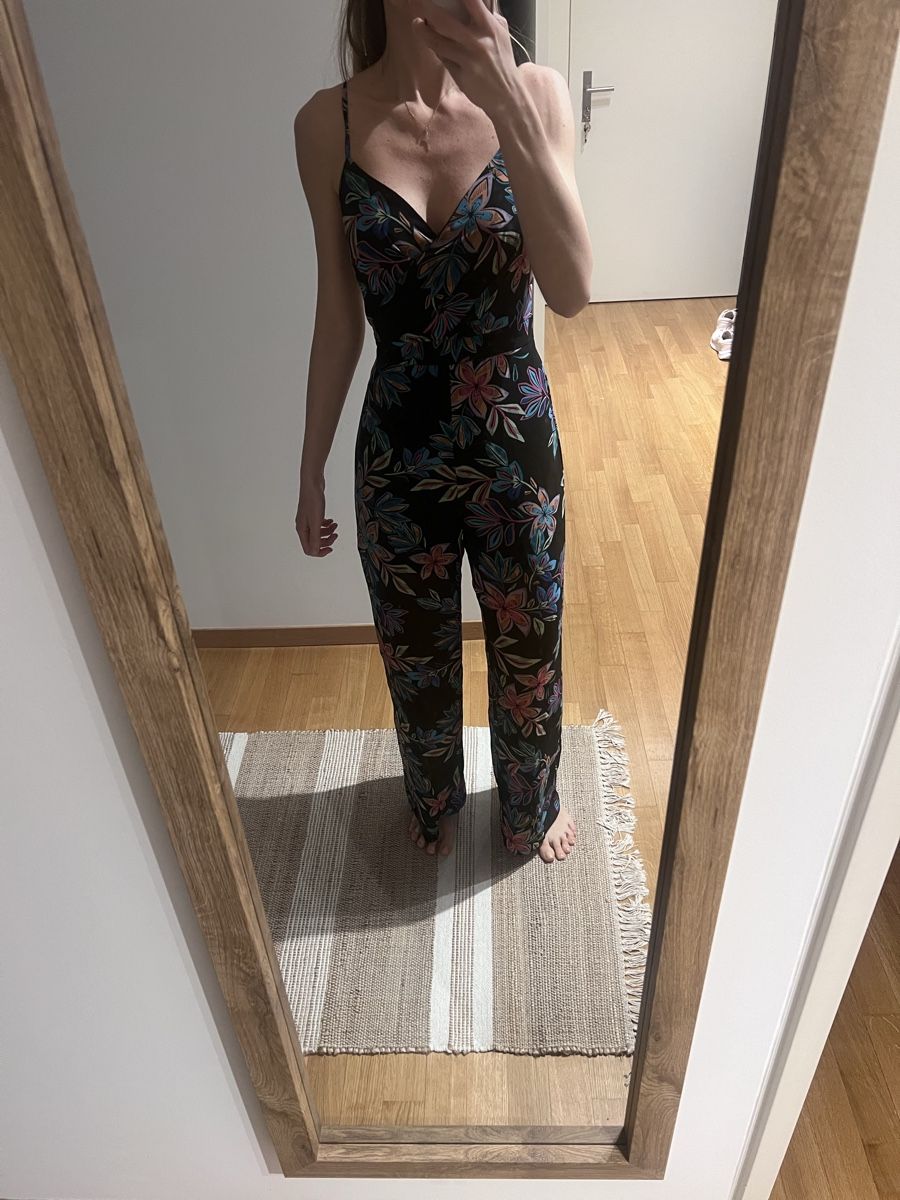 Guess Jumpsuits: Guess Jumpsuit – Neu (gemäss Beschreibung) aus Zurich von amf_k7k2