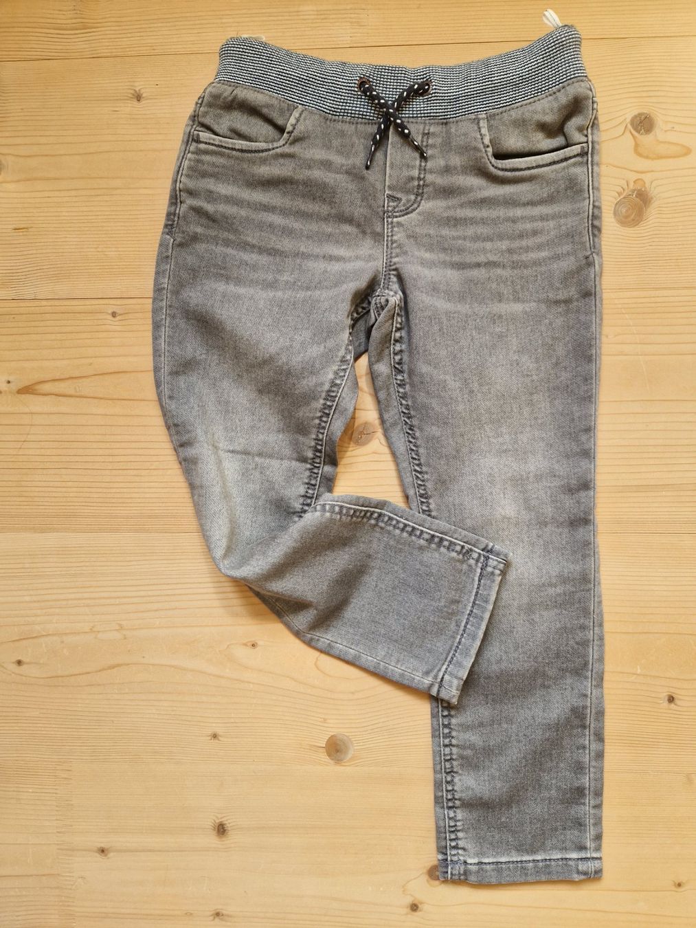Pantaloni: Neu Stretch Jeans für Kinder – Nuovo (secondo la descrizione) da Wald ZH venduto da SuRoKi