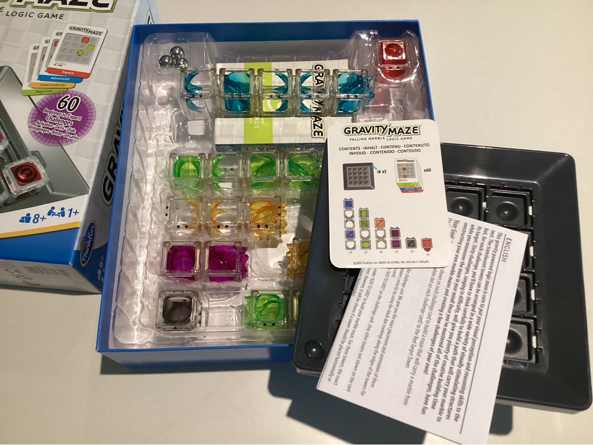 Jeux: Jeu de logique Gravity Maze ThinkFun etat comme neuf  – D'occasion à Arbedo par Teto77 1