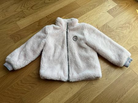 Neuwertig Sanetta Flauschjacke / Plüschjacke in rosa Gr. 86