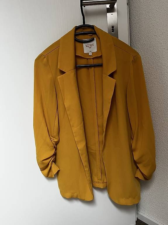Jacken: Senfgelber Damen Blazer XS / 34 – Gebraucht aus Erstfeld von imla_