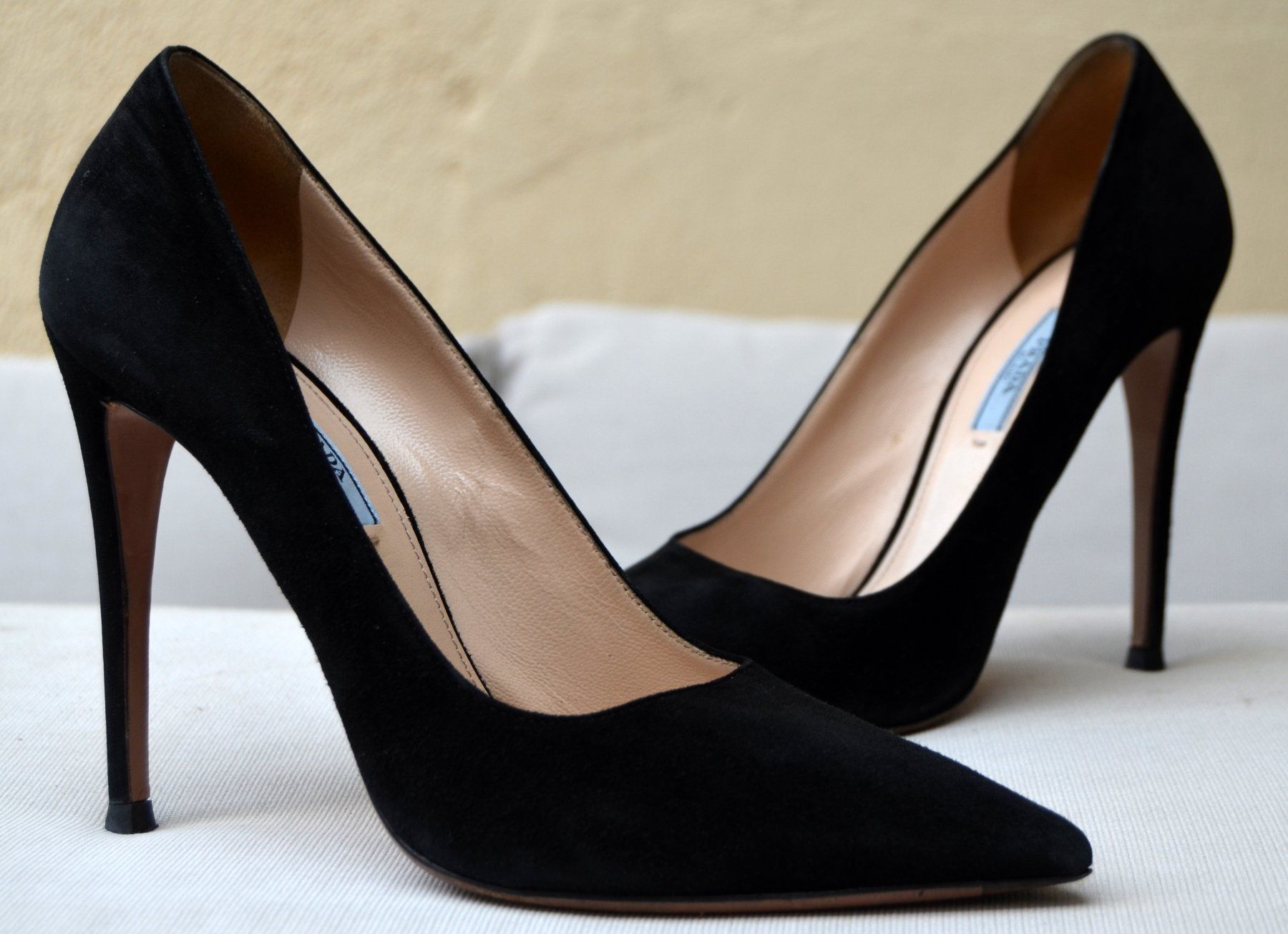 Prada Damenschuhe: Pumps Prada Milano 40 – Gebraucht aus Collonges von arashee