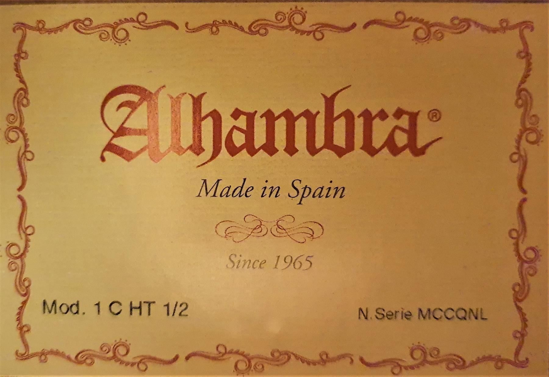 Alhambra Musikinstrumente: Kindergitarre Alhambra (1/2-tel Grösse) – Neu und originalverpackt aus Wöschnau von Musikhaus-Luethy5012 8