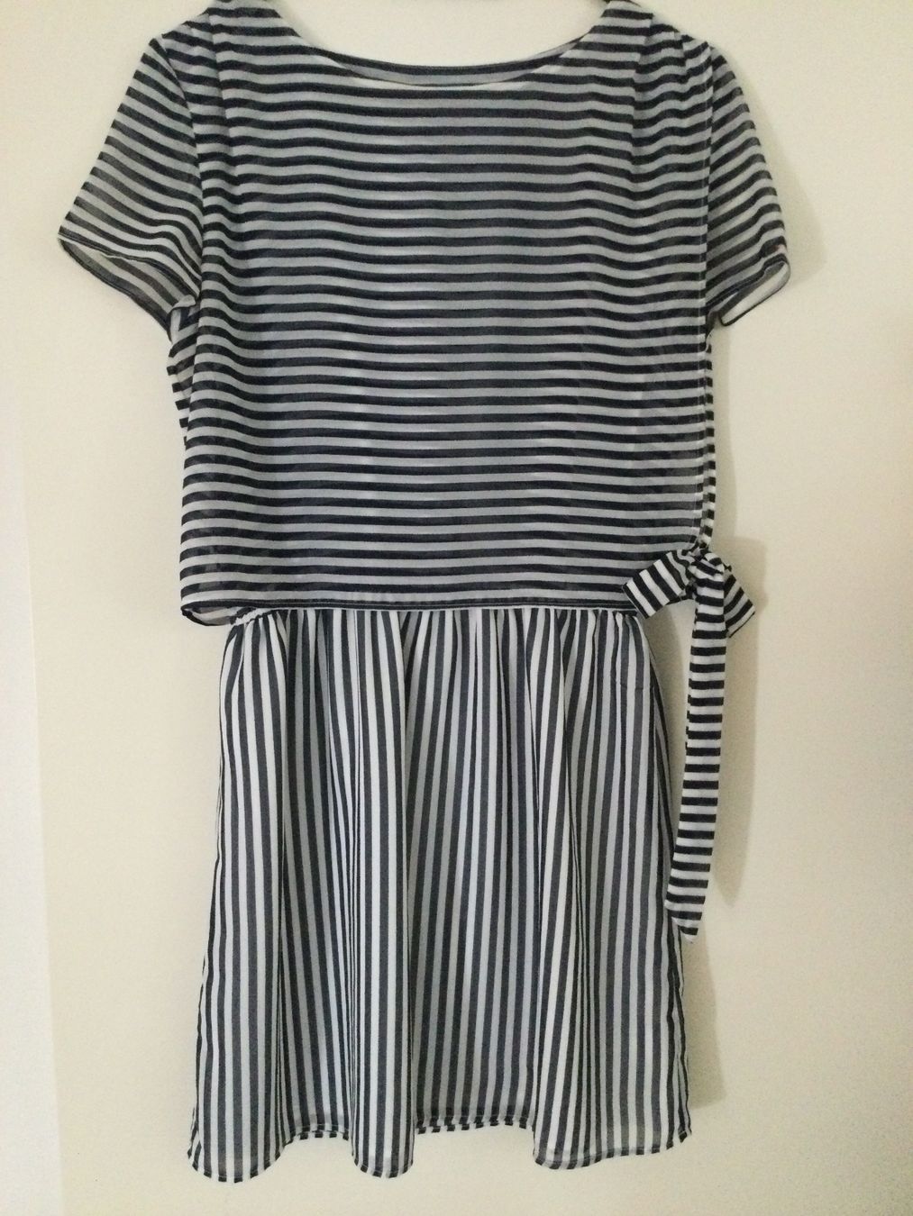 Tommy Hilfiger Vestiti: Sommerkleid von Tommy-Jeans G:36 – Usato da Meilen venduto da villamaria
