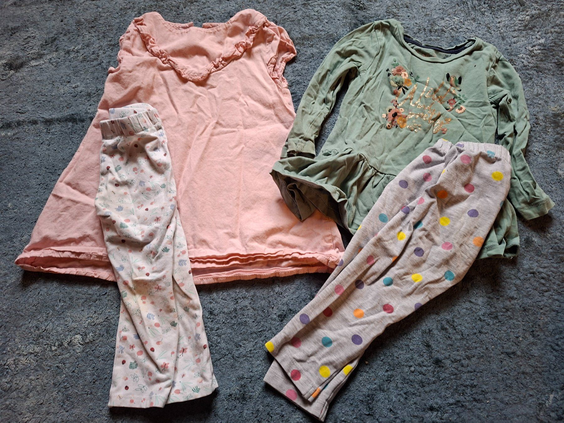 Ensembles coordonnés: Lot d'habits taille 86 – D'occasion à Montmollin par islachat 3
