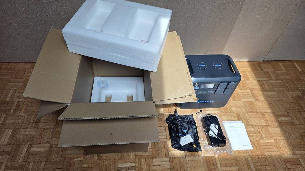 Accus: Bluetti AC200MAX PowerStation – D'occasion à Nidau par AbassH 2