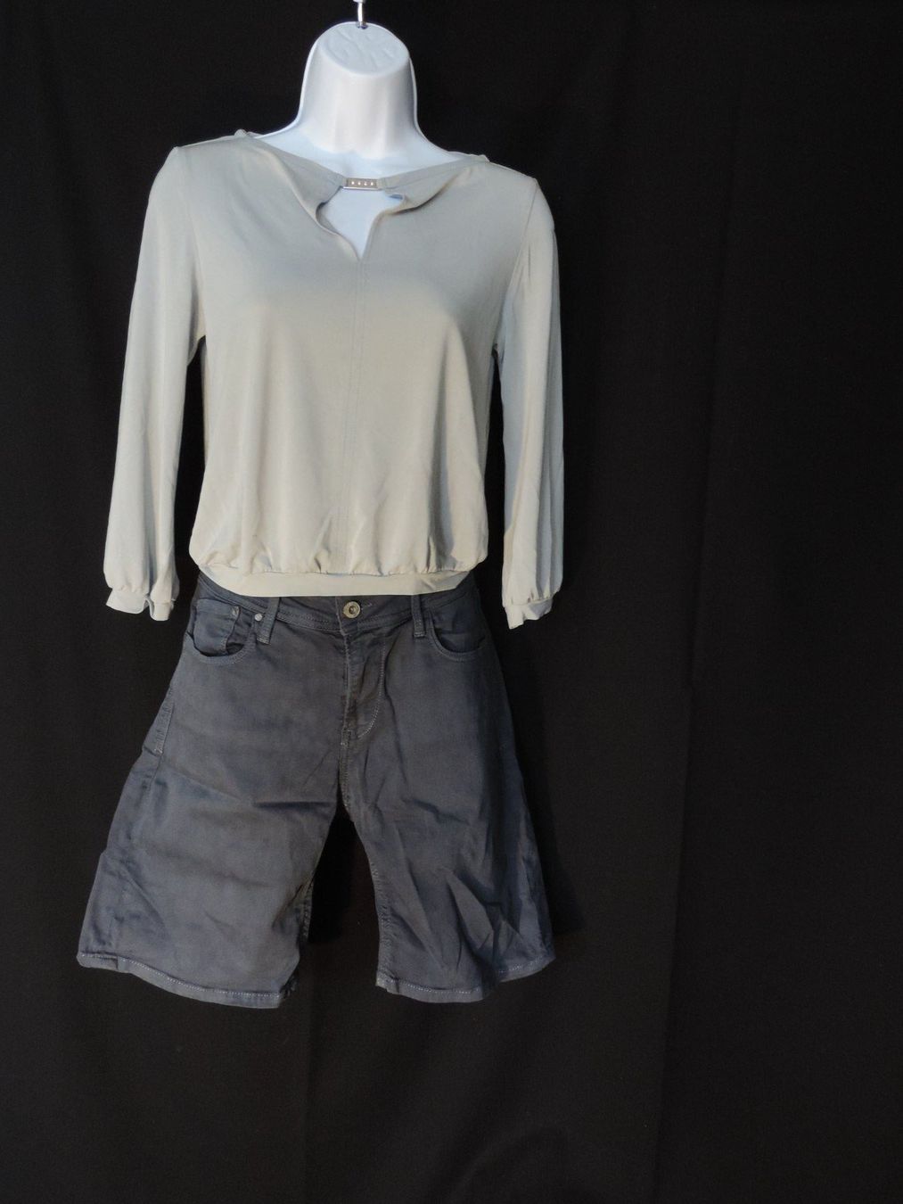 Lotti di vestiti: ensemble classic bleu gris – Usato da Genève venduto da Axelle333 4