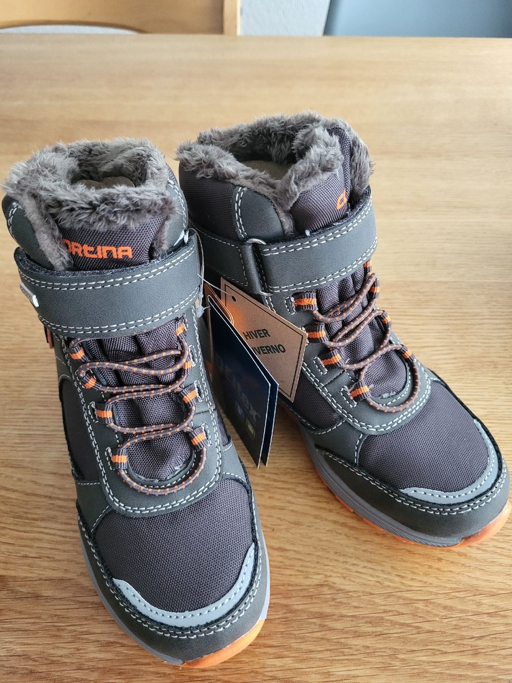 Schuhe für Jungen: NEUE Kinder Winterschuhe Gr. 28 – Neu und originalverpackt aus Dietlikon von Yul_yy9w 1