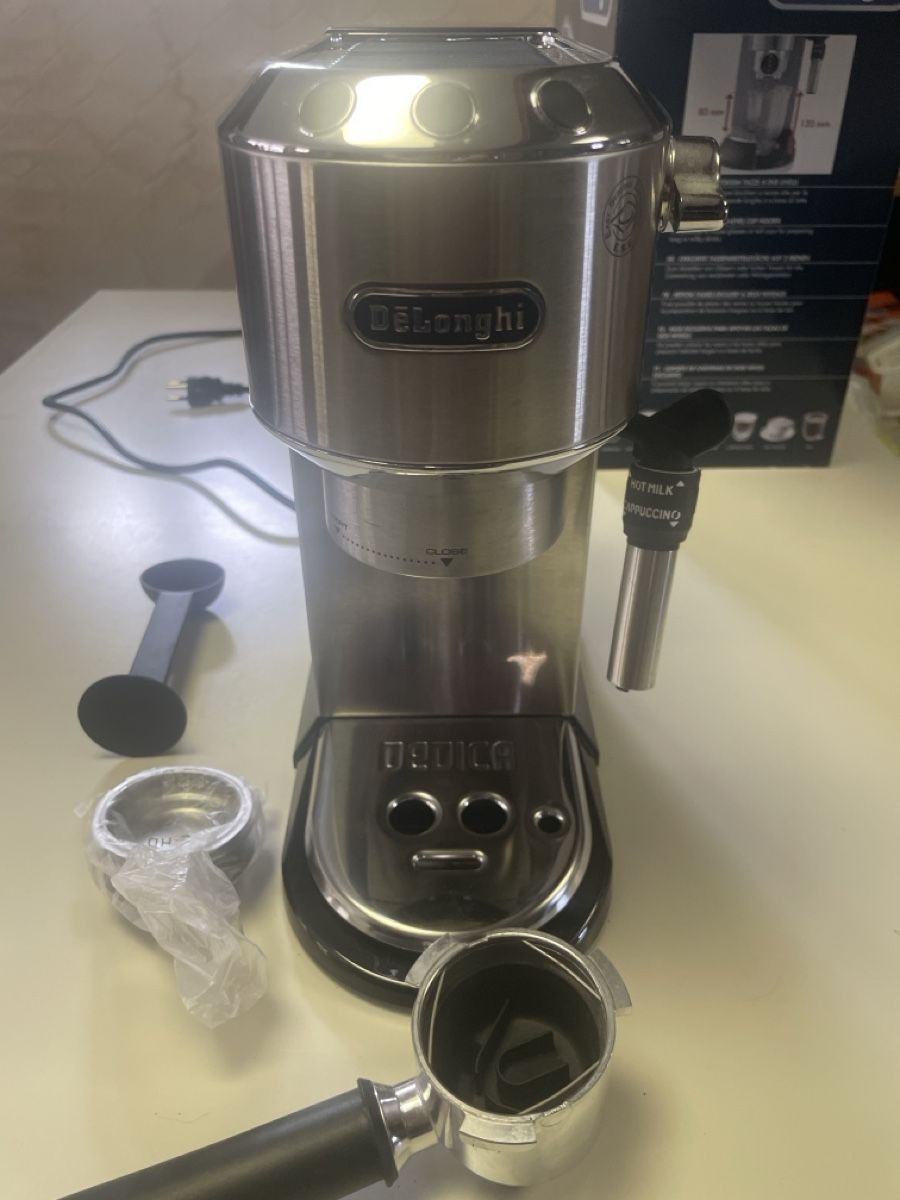 Macchine per caffè & Macchine per espresso: DeLonghi Espressomaschine Dedica neuwertig – Usato da Bleiken venduto da balou018 3