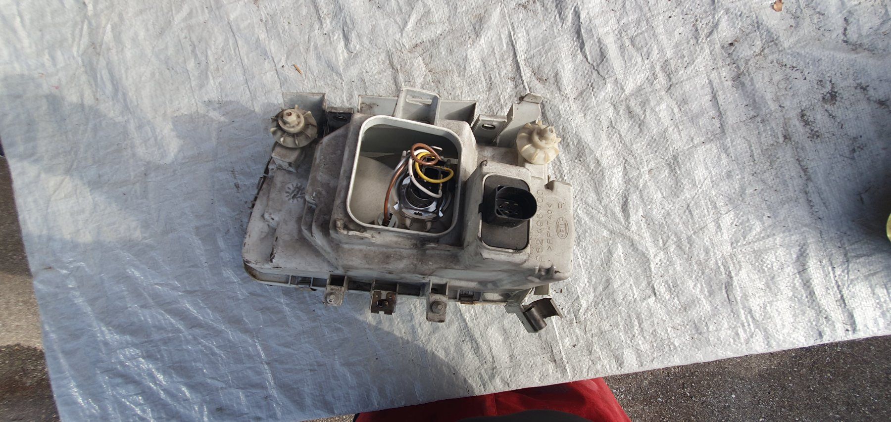 VW Scheinwerfer: POLO 6N1 Scheinwerfer rechts 962 496-00 – Gebraucht aus Langnau i. E. von Superseven69 3