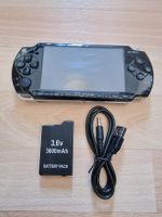 Sony PSP 2004 Konsole schwarz gebraucht mit Akku und Kabel